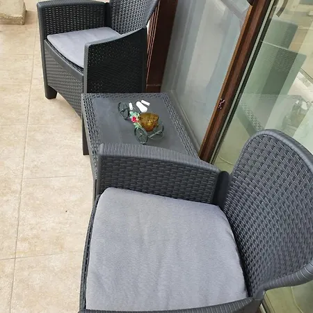 דירה Anya